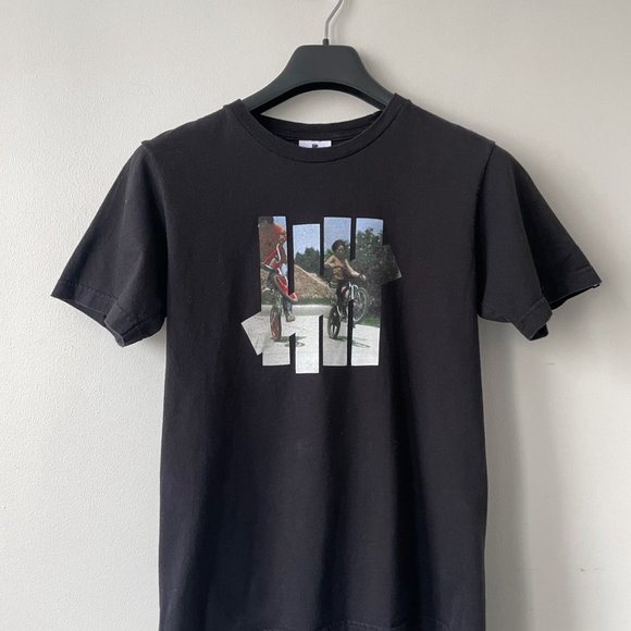 Undefeated graphic tshirt - Picture 2 of 2